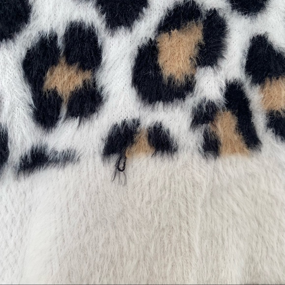 SUNDAY BEST Kitten Sweater - Picture 5 of 8